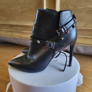 Valentino Garavani Rockstud Black Booties